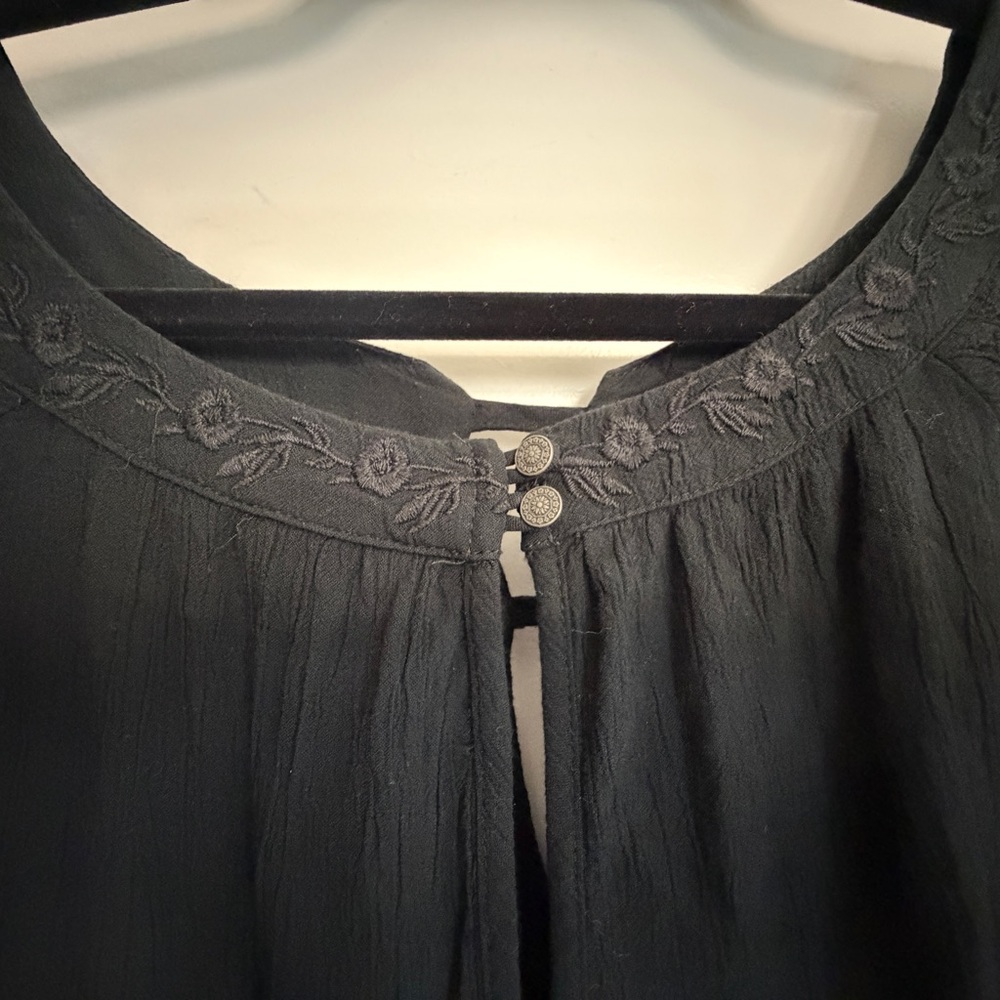American Eagle Black Lace Blouse Size XL - Picture 4 of 12